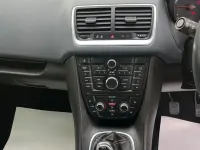 Second-hand Vauxhall Meriva 130 CP (95 kW) 2011 Argintiu Monovolum
