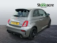 Usado Abarth 595 165 CV (121 kW) 2022 Gris Utilitario