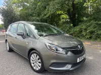 Used Vauxhall Zafira Design Edition 140 HP (102 kW) 2018 Grey MPV
