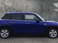 Usado Mini Cooper Hatch 136 CV (100 kW) 2018 Azul Utilitario