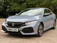 Używany Honda Civic SE 126 KM (92 kW) 2018 Szary Hatchback