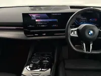 Begagnad BMW 530e M Sport 295 HK (216 kW) 2024 Svart