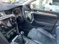 Begagnad VW Passat GT 150 HK (110 kW) 2019 Grå Sedan
