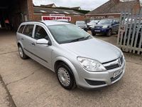Used Vauxhall Astra 90 HP (66 kW) 2008 Silver Estate