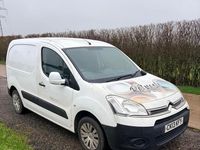 Used Citroën Berlingo 75 HP (55 kW) 2013 White MPV