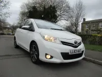 Used Toyota Yaris Trend 99 HP (72 kW) 2013 White Hatchback