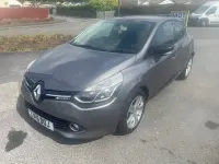 Usado Renault Clio IV Dynamique 75 HP (55 kW) 2015 Cinzento Citadino