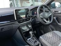 Used VW T-Roc R-line 150 HP (110 kW) 2025 Petrol blue metallic SUV