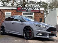 Used Ford Focus ST 250 HP (183 kW) 2017 Grey Hatchback