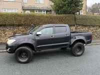 Used Toyota HiLux 171 HP (125 kW) 2010 Black Pickup