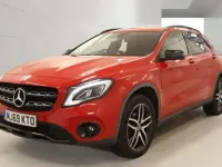Used Mercedes GLA180 Urban 122 HP (89 kW) 2020 Red SUV