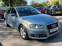 Używany Audi A3 2011 Niebieski Hatchback