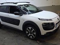 Used Citroën C4 Cactus Flair 110 HP (80 kW) 2015 White Hatchback