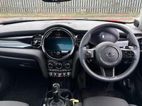 Used Mini Cooper Classic 136 HP (100 kW) 2023 Chili red Hatchback