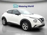 Usado Nissan Juke N-Connecta 114 HP (83 kW) 2022 Branco SUV