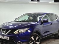 Usado Nissan Qashqai N-TEC 116 HP (85 kW) 2015 Azul SUV