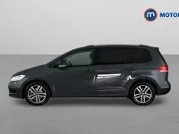Used VW Touran Match 150 HP (110 kW) 2025 Grey MPV
