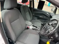 Begagnad Ford C-MAX Zetec 125 HK (91 kW) 2015 Vit Minibuss