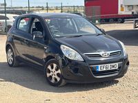 Used Hyundai i20 Comfort 77 HP (56 kW) 2011 Black Hatchback