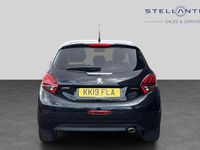 Used Peugeot 208 GT-line 108 HP (79 kW) 2019 Black Hatchback