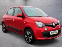 Used Renault Twingo Play 70 HP (51 kW) 2015 Red Hatchback