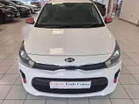 Used Kia Rio 84 HP (61 kW) 2017 White Hatchback