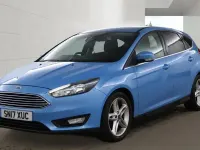 Used Ford Focus Zetec 125 HP (91 kW) 2017 Blue Hatchback