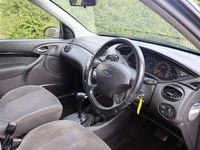 Used Ford Focus Ghia 100 HP (73 kW) 2003 Blue Hatchback