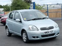 Used Toyota Yaris 65 HP (47 kW) 2004 Silver Hatchback