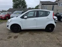 Used Suzuki Splash 2012 White Hatchback