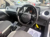 Used Toyota Aygo X-play 72 HP (52 kW) 2019 Silver Hatchback