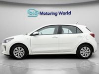 Used Kia Rio 84 HP (61 kW) 2020 White Hatchback