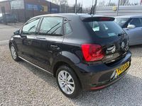 Used VW Polo SE 75 HP (55 kW) 2015 Black Hatchback