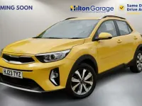 Używany Kia Stonic 2023 Żółty SUV