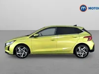 Used Hyundai i20 Premium 101 HP (74 kW) 2025 Green Hatchback