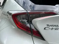 Used Toyota C-HR 120 HP (88 kW) 2018 White SUV