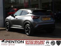 Usado Nissan Juke N-Connecta 114 HP (83 kW) 2023 Cinzento SUV