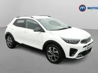 Used Kia Stonic GT-Line 120 HP (88 kW) 2023 White SUV