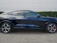 Begagnad Ford Mustang Extended Range 351 HK (258 kW) 2021 Kombi