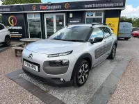 Usado Citroën C4 Cactus Flair 92 HP (67 kW) 2015 Prateado Citadino