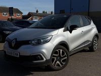 Used Renault Captur Iconic 90 HP (66 kW) 2018 Silver/black SUV