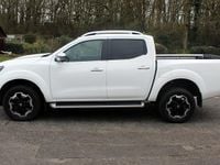 Used Nissan Navara Tekna 190 HP (139 kW) 2021 White Pickup