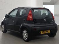 Used Peugeot 107 68 HP (50 kW) 2010 Black Hatchback