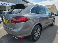 Used Porsche Cayenne 2010 Grey SUV