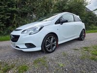 Used Vauxhall Corsa Edition 150 HP (110 kW) 2017 White Hatchback