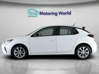 Second-hand Vauxhall Corsa Design Edition 75 CP (55 kW) 2022 Alb Hatchback