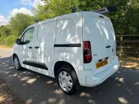 Used Vauxhall Combo Sportive 100 HP (73 kW) 2020 White MPV