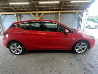 Used Vauxhall Astra SRi 148 HP (108 kW) 2018 Red Hatchback