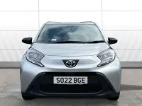 Used Toyota Aygo X PURE 72 HP (52 kW) 2022 Silver SUV