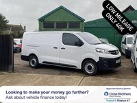 Używany Vauxhall Vivaro Sportive 2021 Biały Minivan